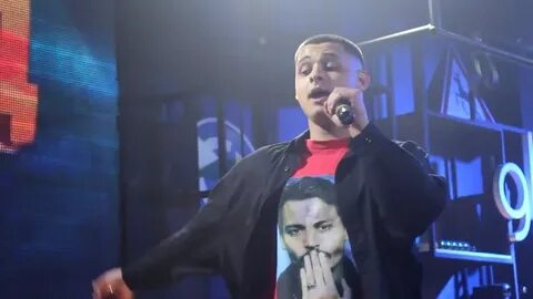 Как будто от гепарда кто поет