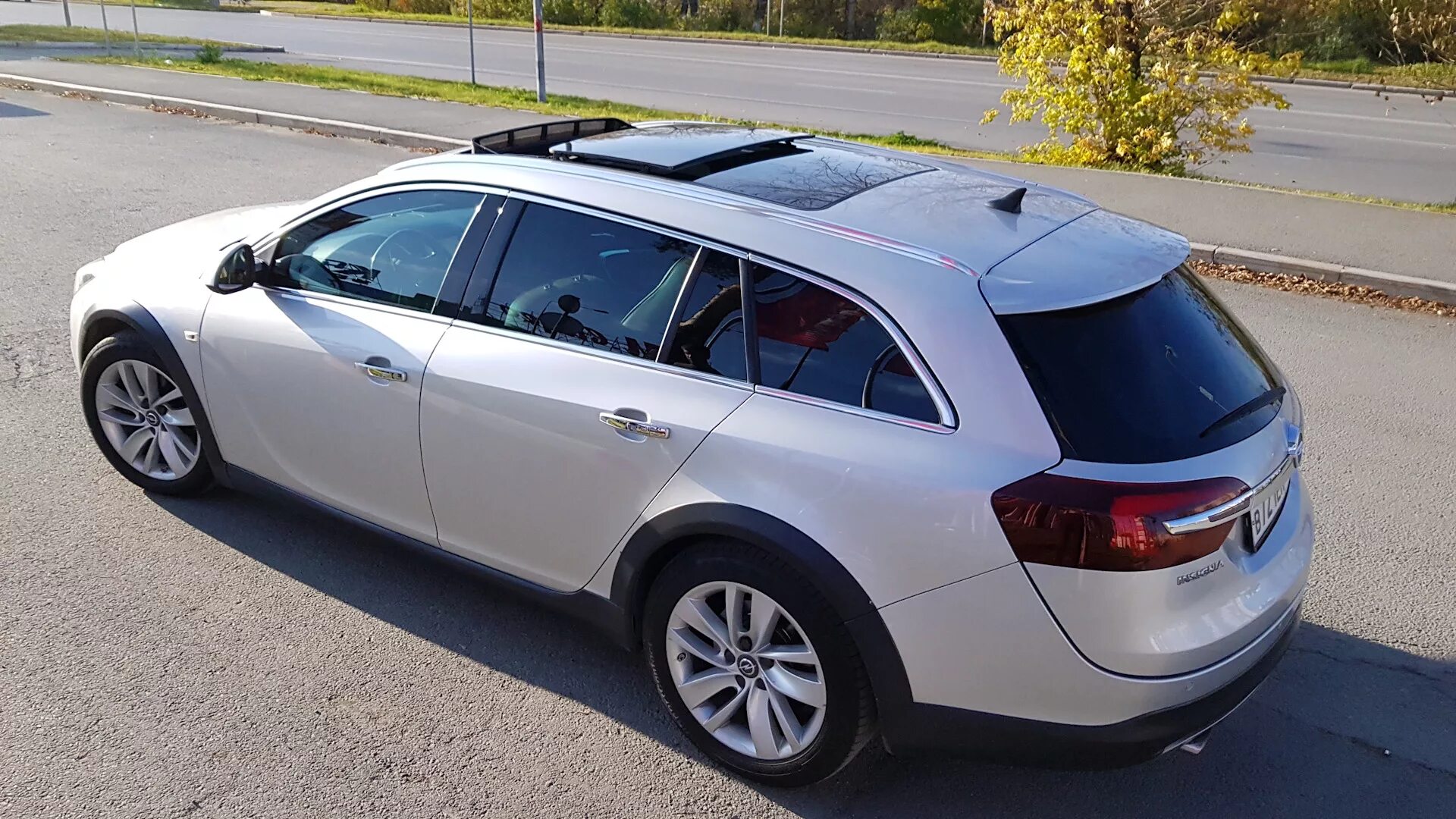 Opel Insignia Country Tourer. Opel Insignia Country Tourer 2015. Opel Insignia Country Tourer 2014. Opel Insignia Country Tourer 2g. Opel insignia tourer