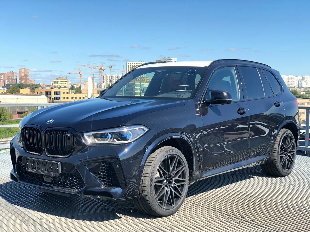 Bmw x5 черный. BMW x5m f95. BMW x5m 2020 черный. BMW x5 черный карбон. BMW x5m Competition 2020 черный.