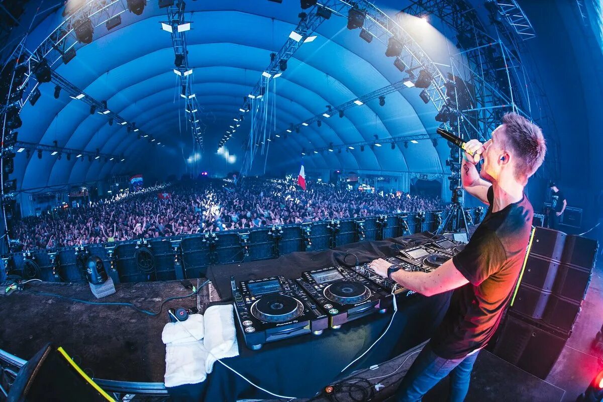 Protocol radio