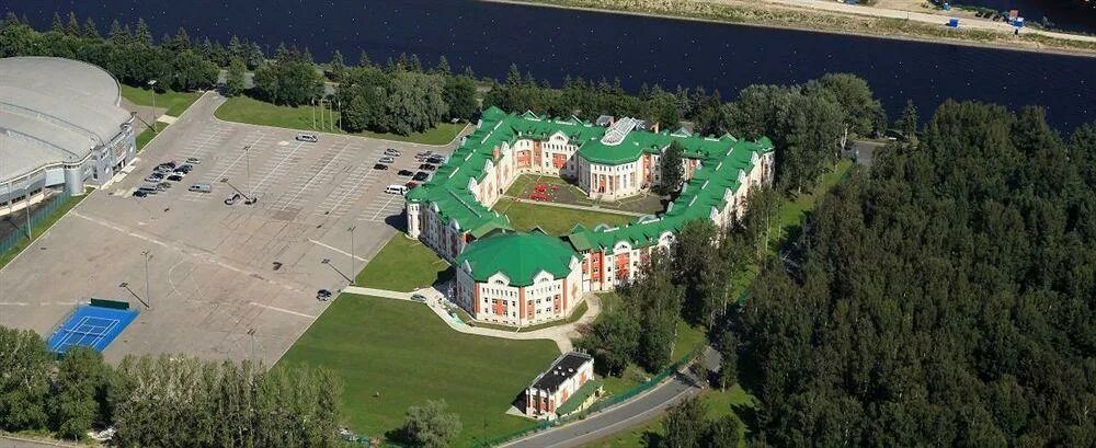 Гостиница на крестовском острове. Крестовский остров отель парк Санкт-Петербург. Северная дорога 12 парк отель Крестовский. Отель парк Крестовский. Отель парк на Крестовском острове.