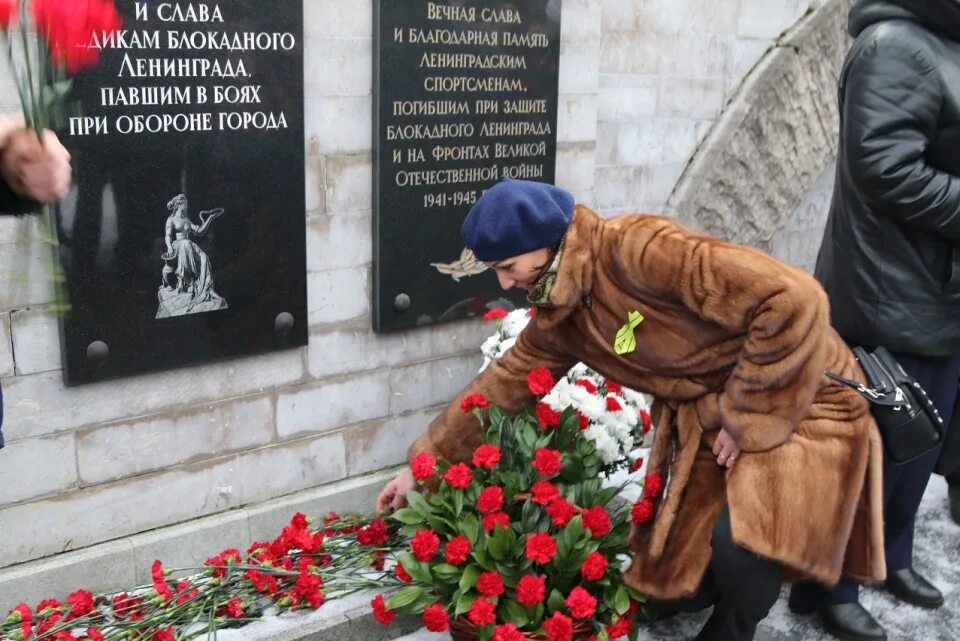 Участник блокады. Подвиг блокадного Ленинграда. Бессмертному подвигу блокадного Ленинграда. Герои блокады блокады Ленинграда. Миша Тихомиров герой блокады Ленинграда.