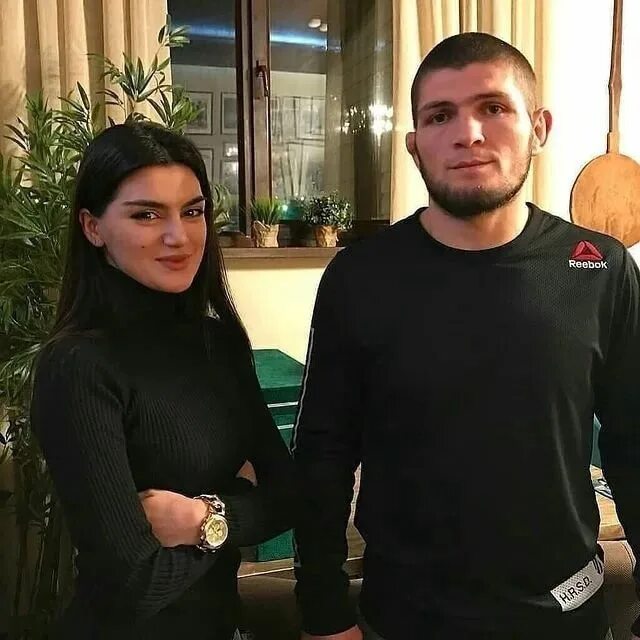 Жена хаюиба нурманомедова. Свадьба хабиба нурмагомедова. Патимат нурмагомедова жена хабиба. Семья хабиба наргумомедова. Жена хабиба нурмагомедова.