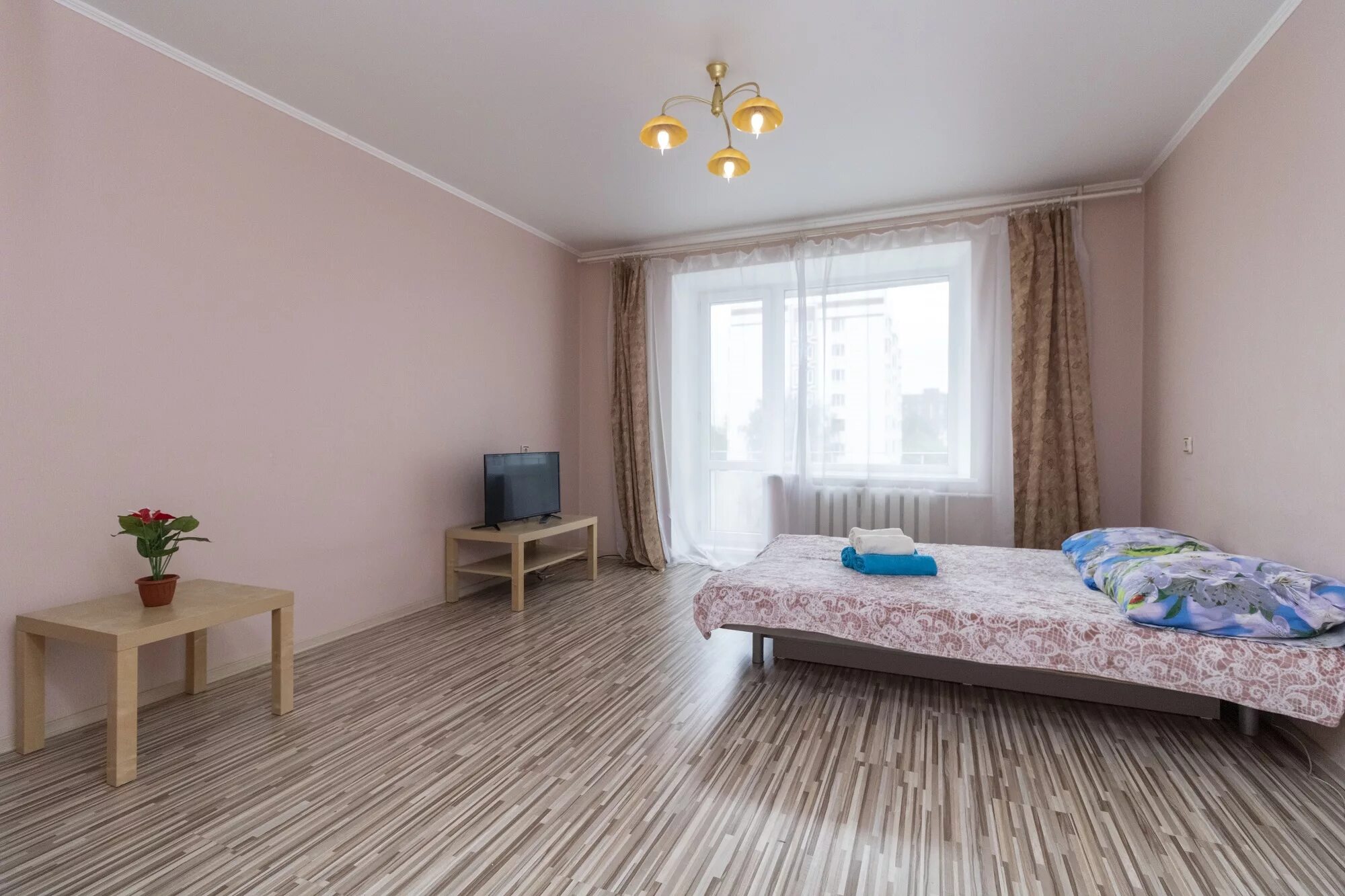 квартиры посуточно в уфе в сипайлово. квартира студия в уфе. продаётся 2-х комнатная квартира. двухкомнатная квартира в уфе. уфа недвижимость квартиры.