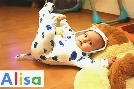 Девочка алиса открывают