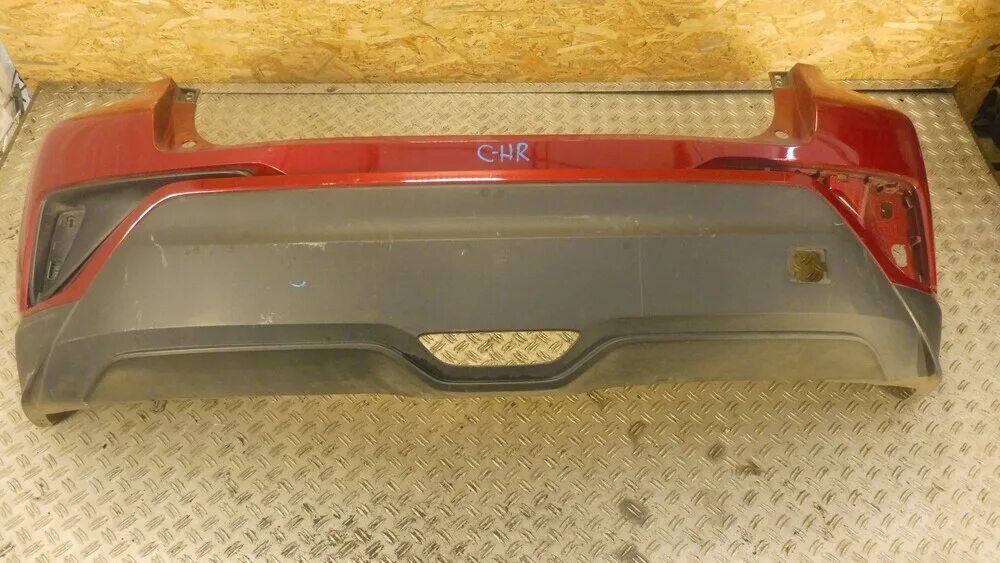 Передний бампер тойота c-hr. Бампер тойота c hr. Toyota chr передний бампер. Бампер задний toyota c-hr. Спойлер c-hr.