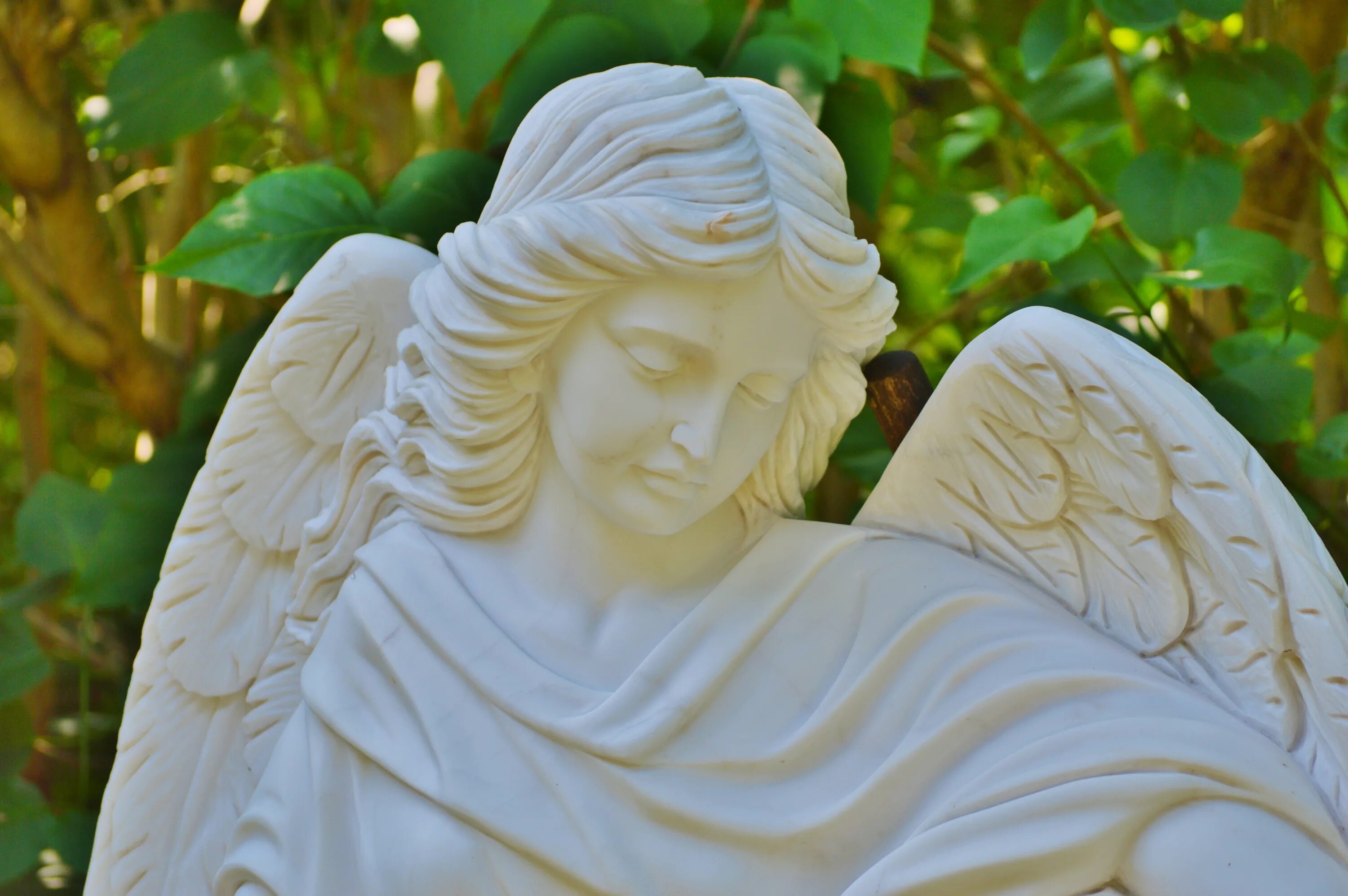 Ангел похороните. Скульптуры ангелов. Скульптура «ангел». Ангел на памятник. Ритуальные скульптуры.