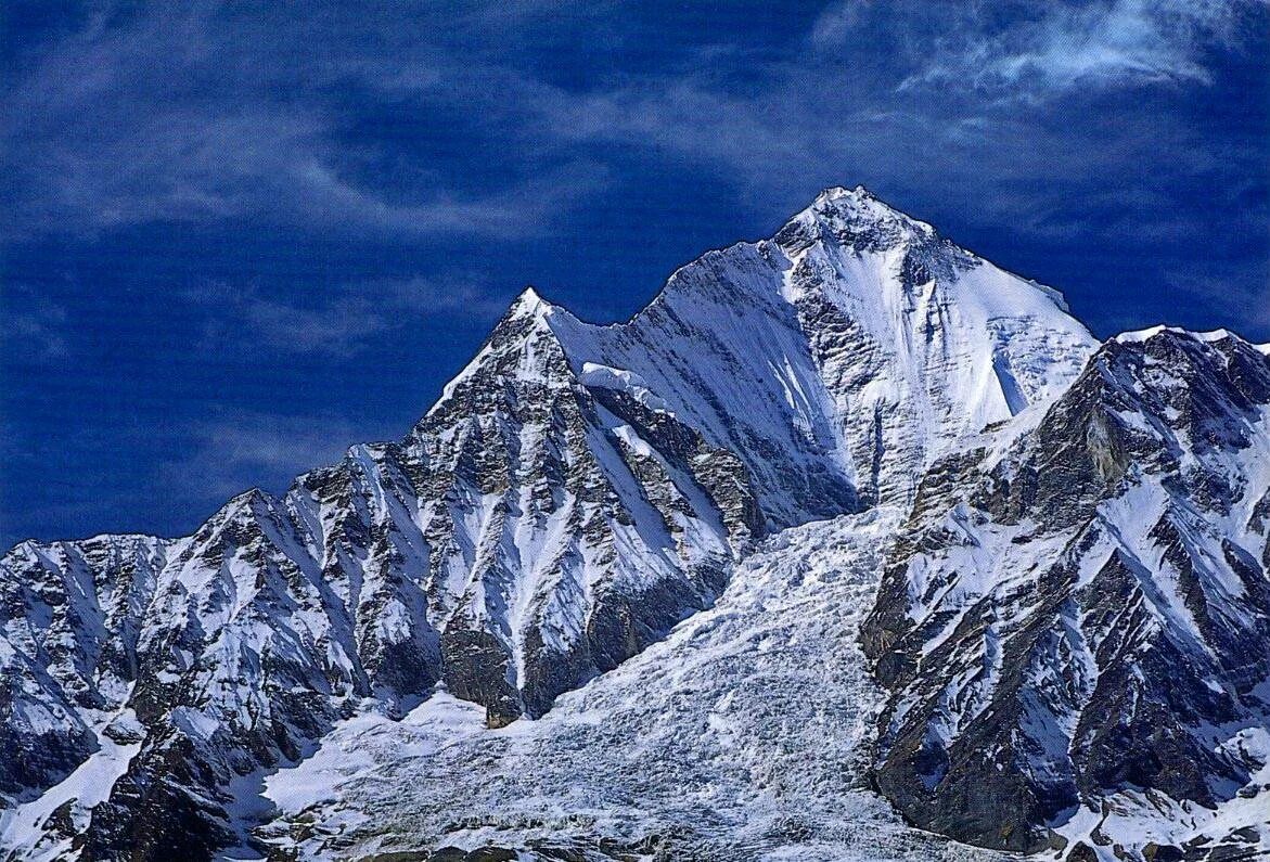 High mountain перевод. Дхаулагири гора. Дхаулагири горы Непала. Дхаулагири треккинг. Дхаулагири Южная стена.