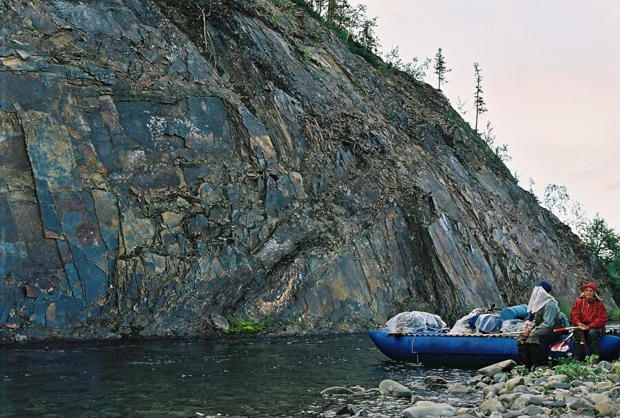 синие камни серов. синие скалы абзаково. синие скалы краснотурьинск. река каква краснотурьинск. синие камни серов речка.