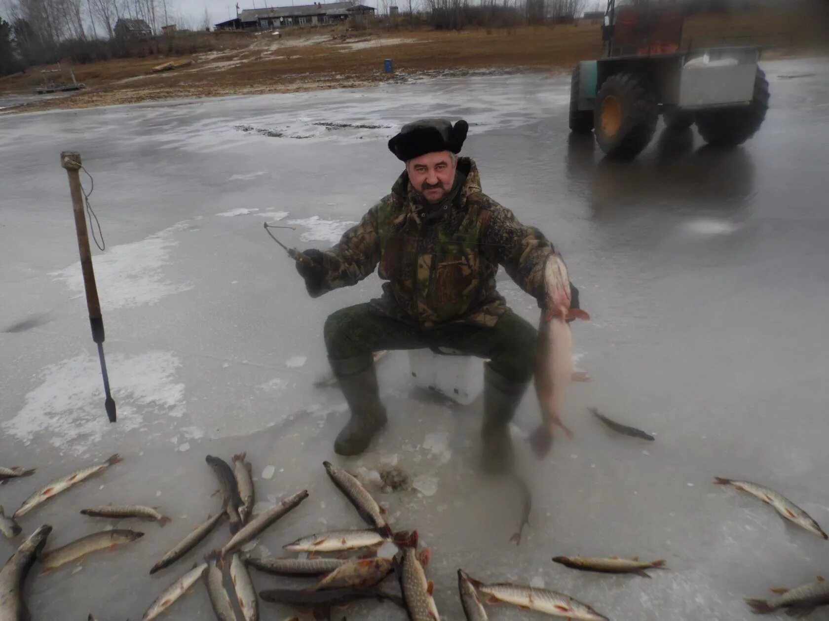 Уровень воды в реке тавда таборы. Рыбалка на реке Тавда Свердловской области. Щука на Тавде. Рыбалка на Тавде Свердловская область. Рыбалка на Тавде зимой.