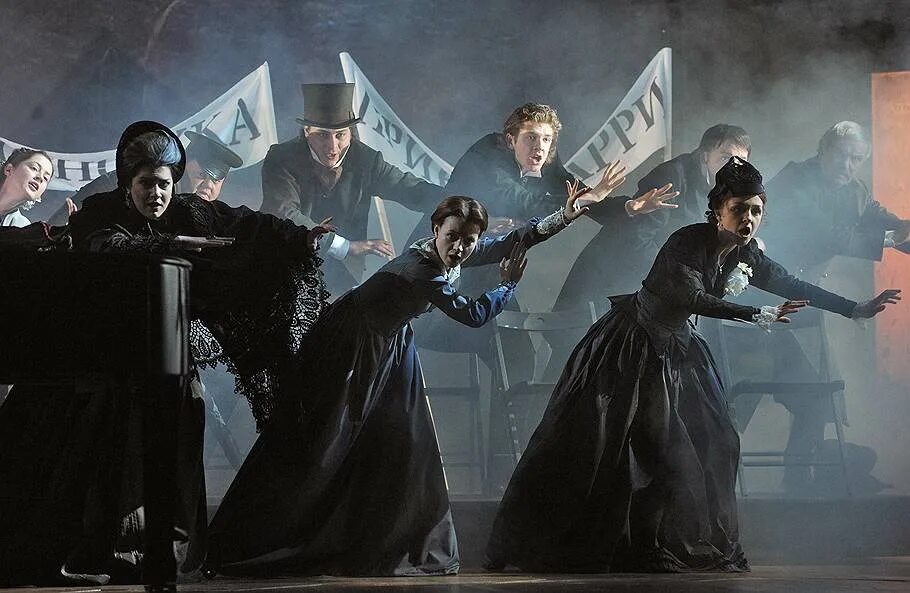 театр на бронной богомолов. бесы достоевский театр. бесы достоевский театр. бесы достоевского богомолов. театр богомолова бесы.