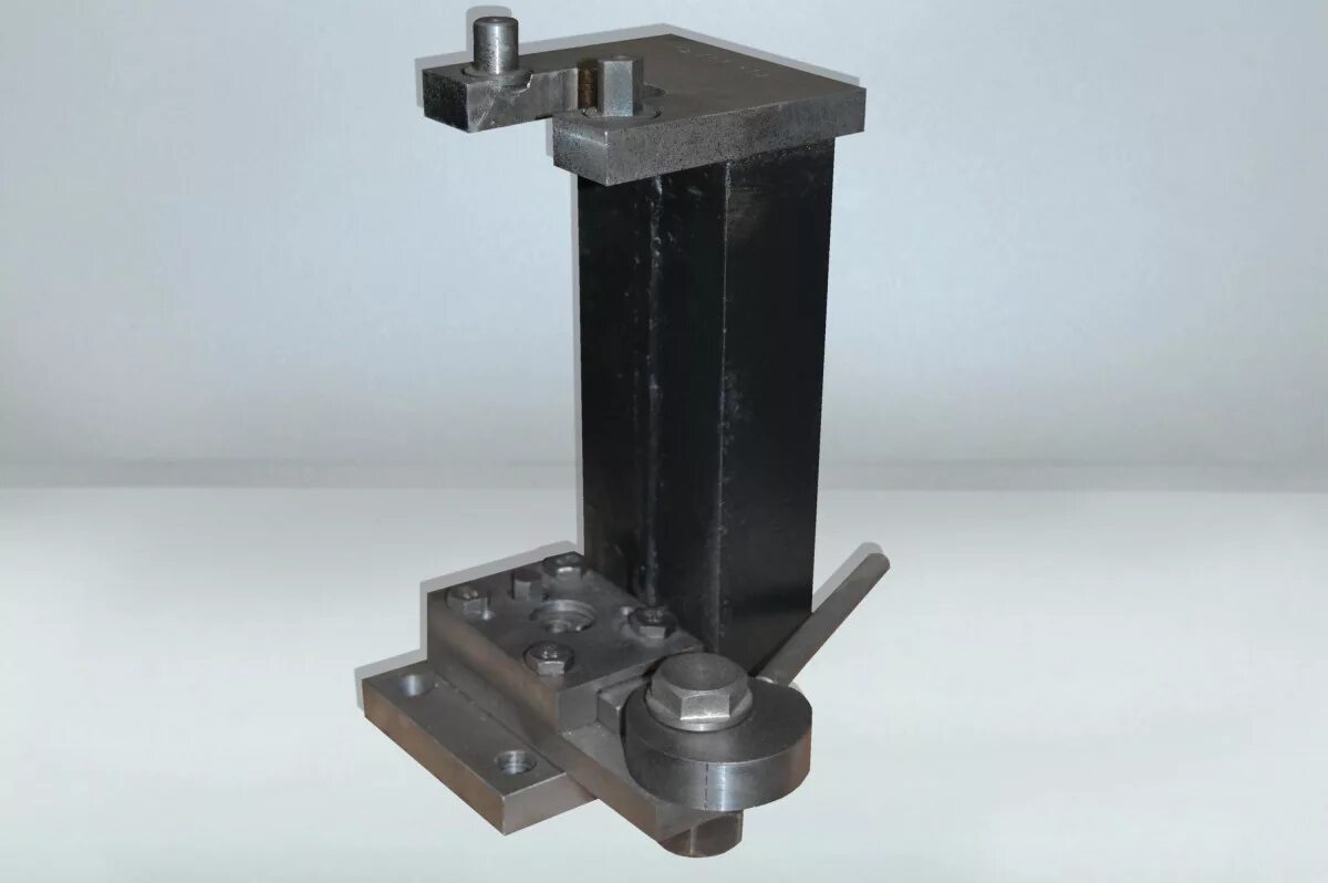 Инструмент для гибки металла гнутик. Верстак и верстачные тиски 125мм. 191спч приспособление для установки зазоров. Приспособления д. Tormek svh-320.