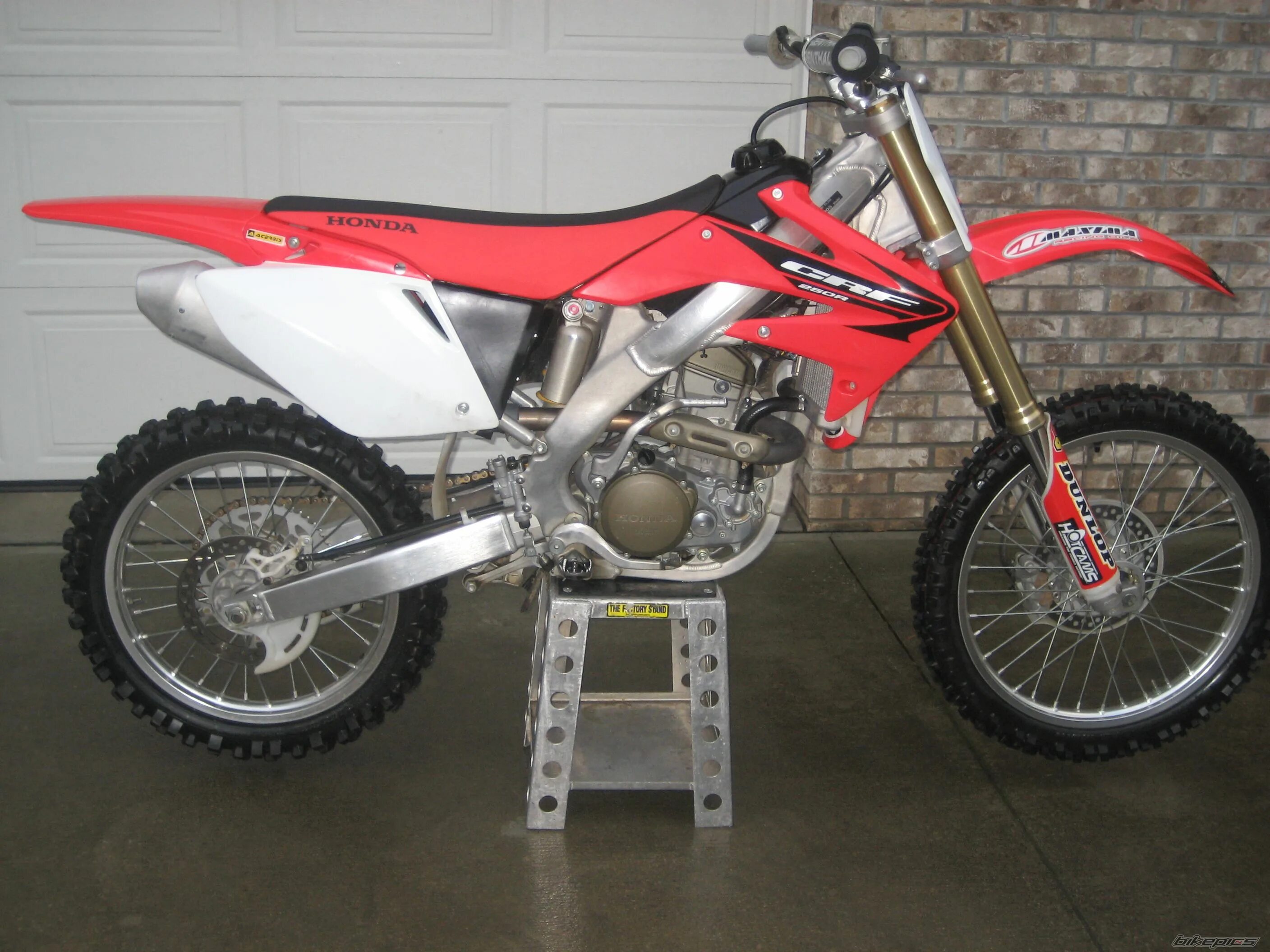 Honda CRF 250r 2005. Honda CRF 250. Хонда ЦРФ 250. Honda crf250r 2005 год. Купить хонда црф