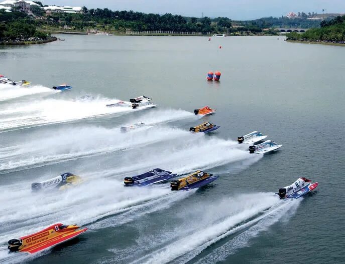 Sea racing. Водномоторная формула 1. Гонки на воде. Водно моторные гонки. Формула 1 на воде.