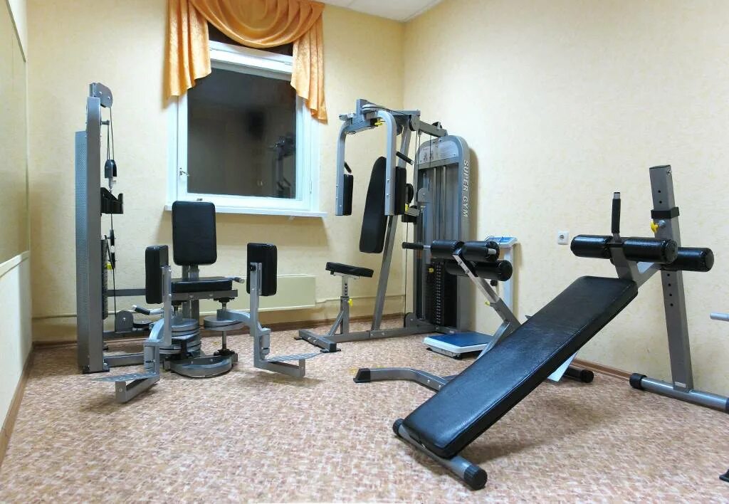 Комната с кардиотренажерами. Атлетизм тренажерный зал. Атлетизм и грация. Залы групповых программ. Атлетизм и грация.