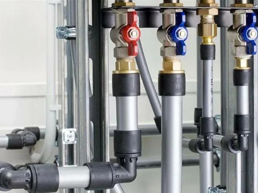 Соединение сшитый полиэтилен pex. Система отопления valtec сшитый полиэтилен. Монтаж водопровода из труб сшитого полиэтилена. Монтаж сшитого полиэтилена рехау. Сшитый полиэтилен rehau.