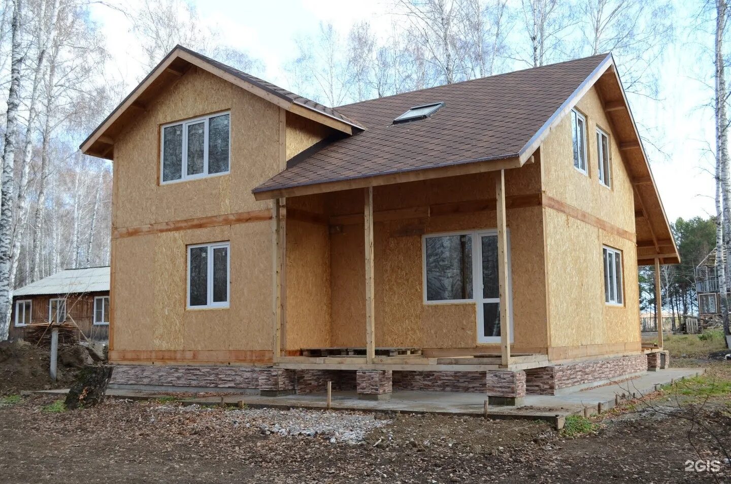 Дачный домик из сип панелей. Дом из сип-панелей под ключ. Дом из ка панелей. Дом из сип панелей в новосибирске. Малоэтажное панельное домостроение.