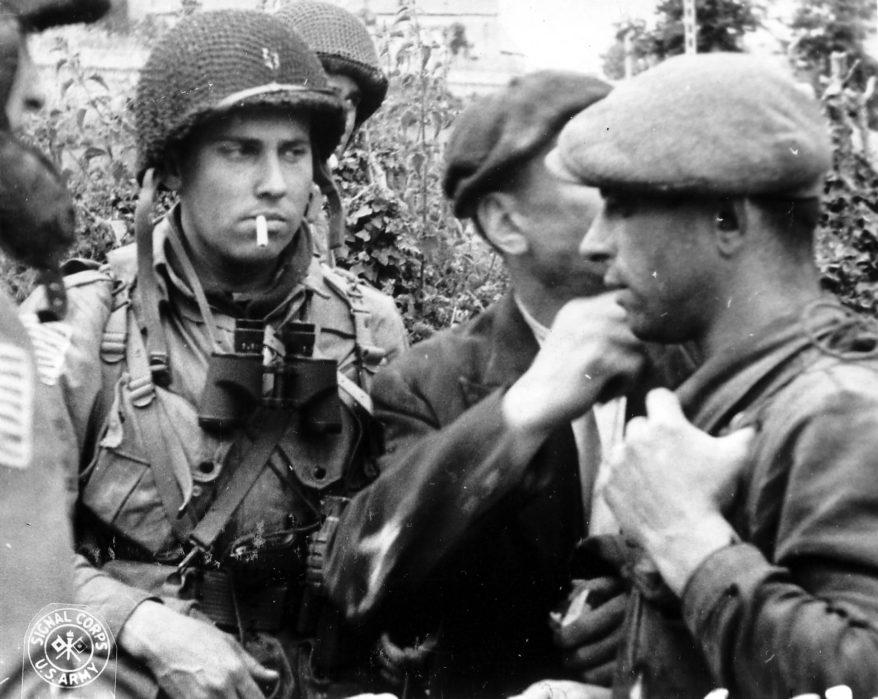 Французы во второй мировой. Французские Партизаны во второй мировой войне. Французские солдаты второй мировой войны 1944. Франция 1944 Партизаны.