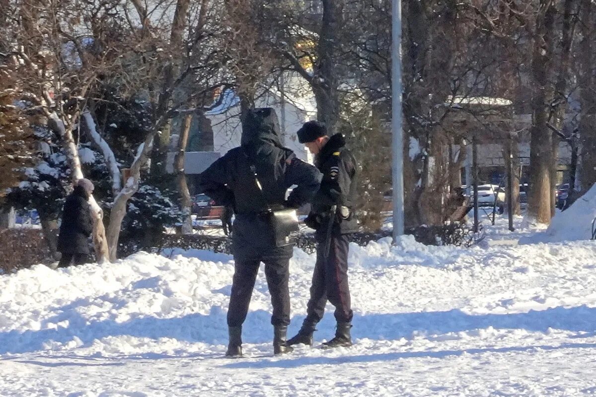 Саратов нападение. Город красный Кут Саратовская область авария на перекрёстке. Задержание в Ленинской налоговой Саратова.