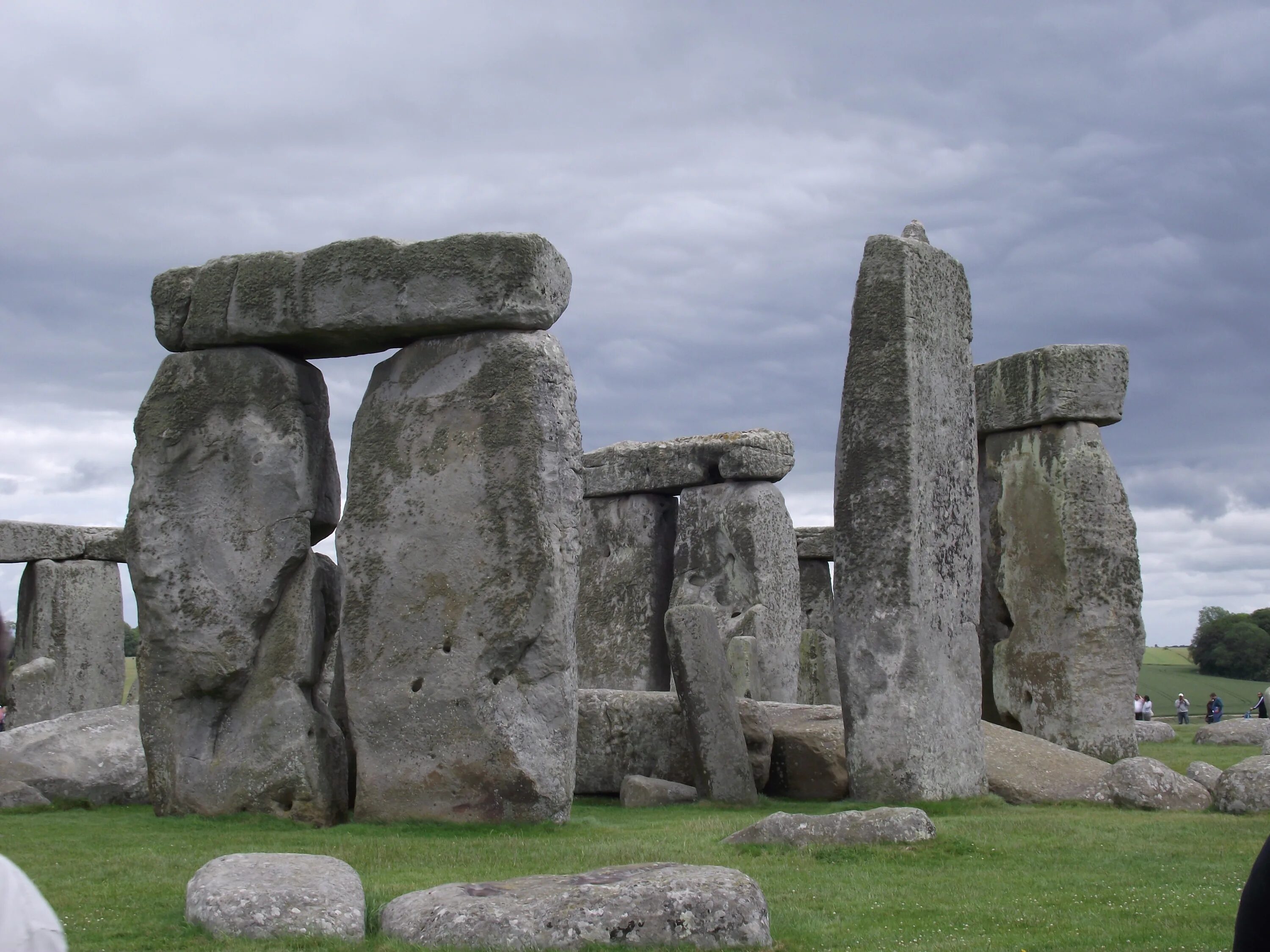 The famous stonehenge. Стоунхендж. Графство Уилтшир Стоунхендж. Сибирский Стоунхендж. Замок Стоунхендж.