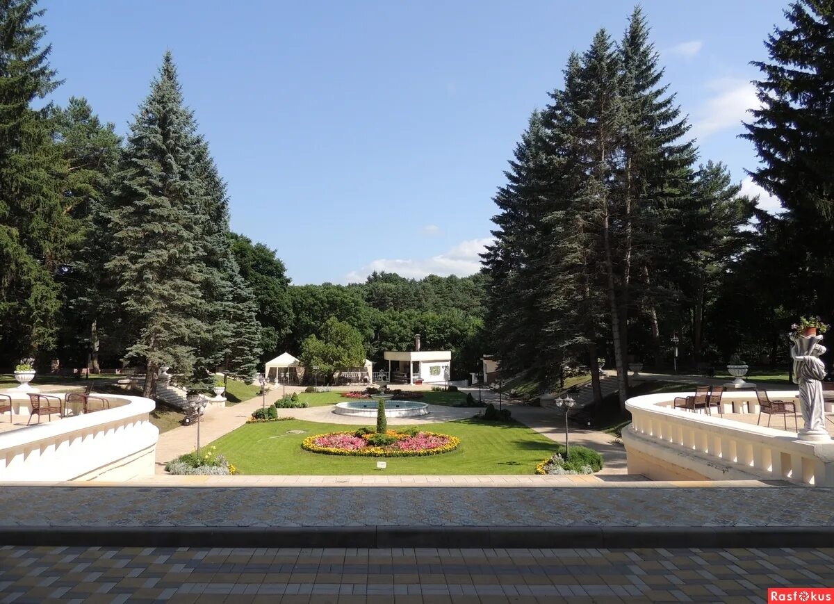 самый высокогорный санаторий в кисловодске. санатория № 4 в верхнем парке кисловодска. санаторий джинал кисловодск. санаторий кругозор кисловодск. социальные санатории кисловодска.