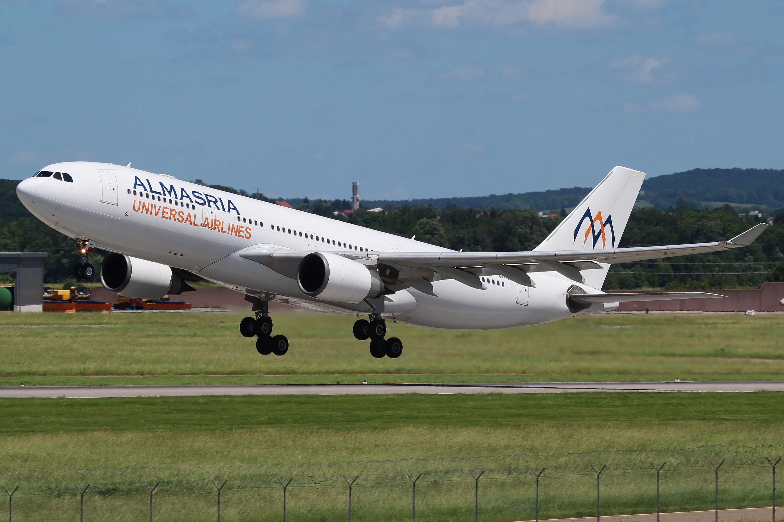 Almasria universal airlines (египет). Египетская авиакомпания almasria. Египетская авиакомпания almasria. Almasria universal airlines airbus a330. Египетская авиакомпания almasria.