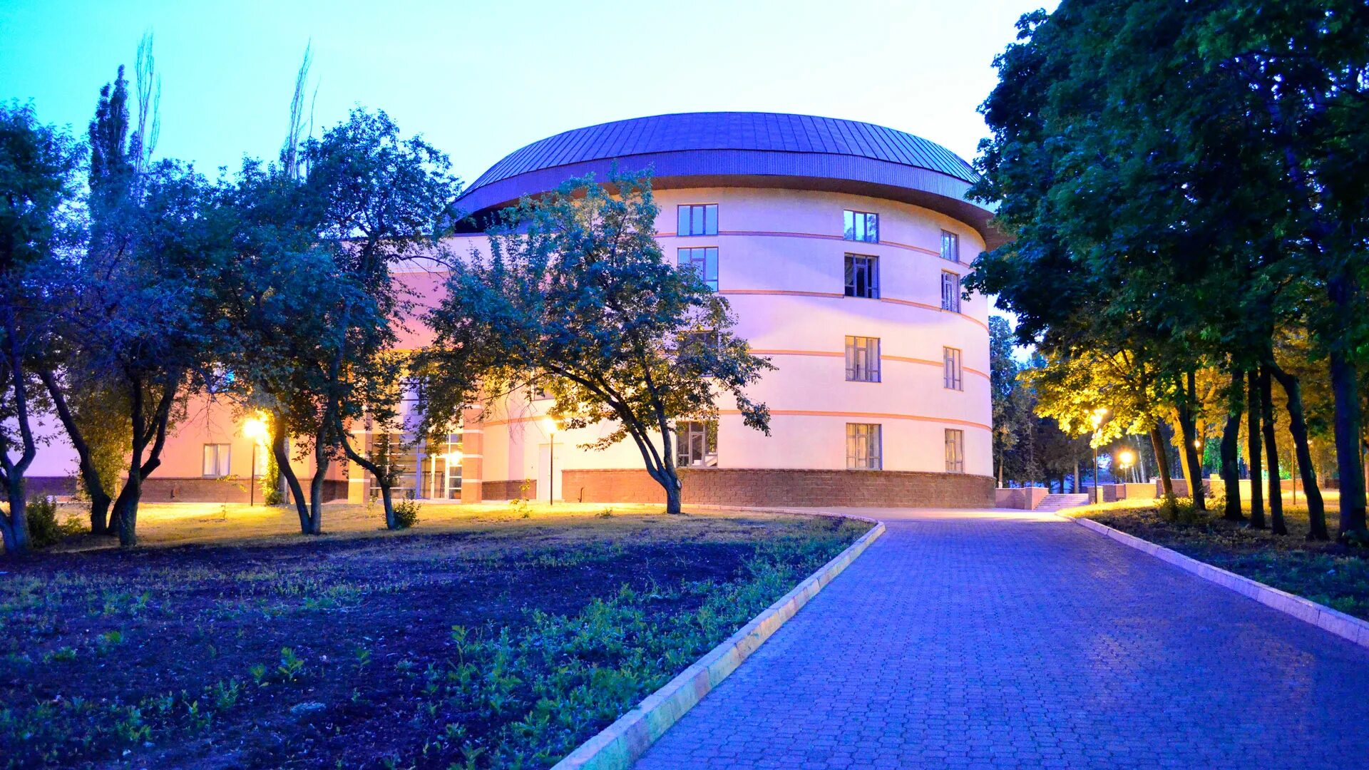 Зелёная роща санаторий уфа парк. Уфа, санаторий зеленая роща территория. Роща уфа санаторий. Санаторий дубовая роща управления делами президента рф. Санаторий зеленая роща территория.