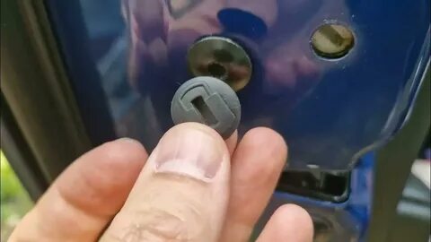 Как открыть шкоду без аккумулятора