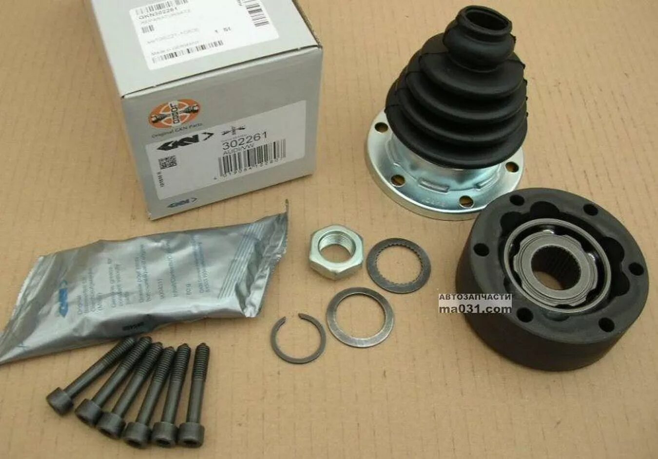 303246-f. Loebro. Пыльник шруса лебро. Gkn 411-372. Loebro.