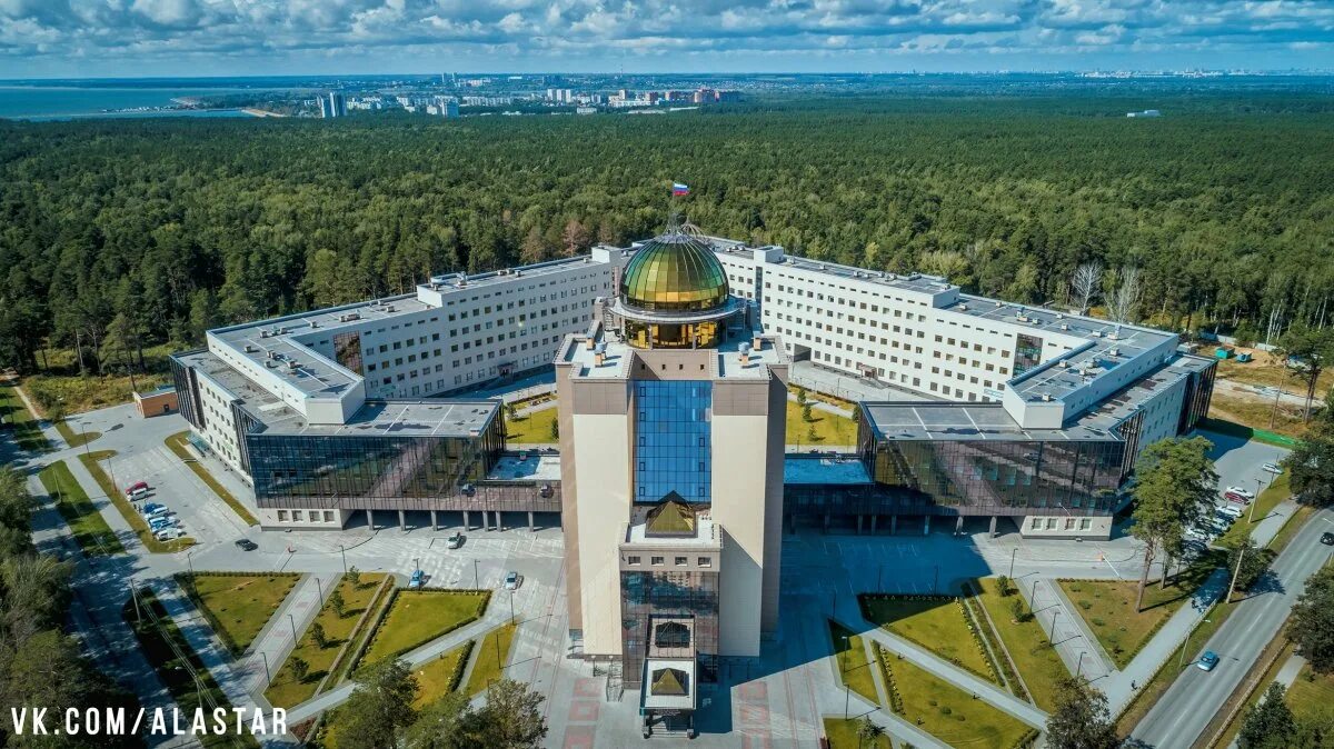 Новосибирский государственный университет фото. НГУ Академгородок. Здание НГУ Новосибирск. Новосибирский государственный университет, настоящая наука (НГУ),. Новосибирск корпус НГУ.