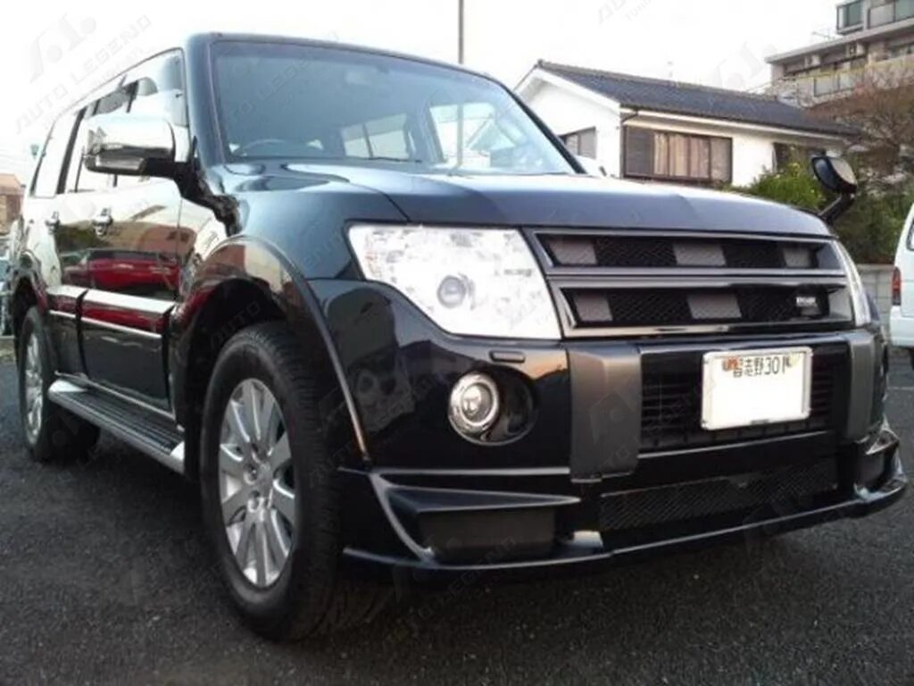 Передний бампер pajero 4. Мицубиси паджеро 4 накладка переднего бампера. mitsubishi pajero 4 бампер. накладка на передний бампер mitsubishi pajero 4. бампер mitsubishi pajero 4 2012.