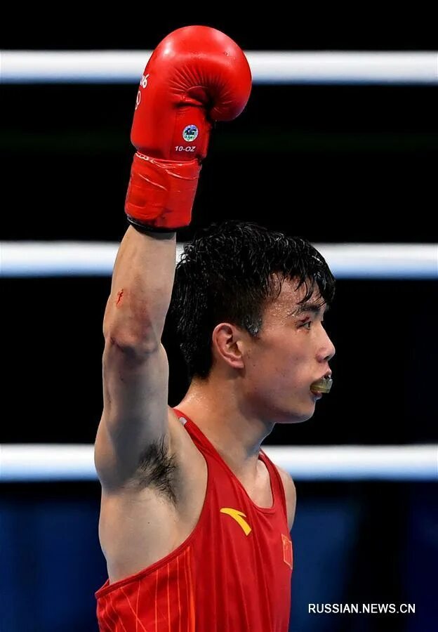 китаец боксер. боксёр артур бетербиев с поясом. ян чэнъюй бокс китай. китайские боксеры профессионалы. мэн фаньлун.