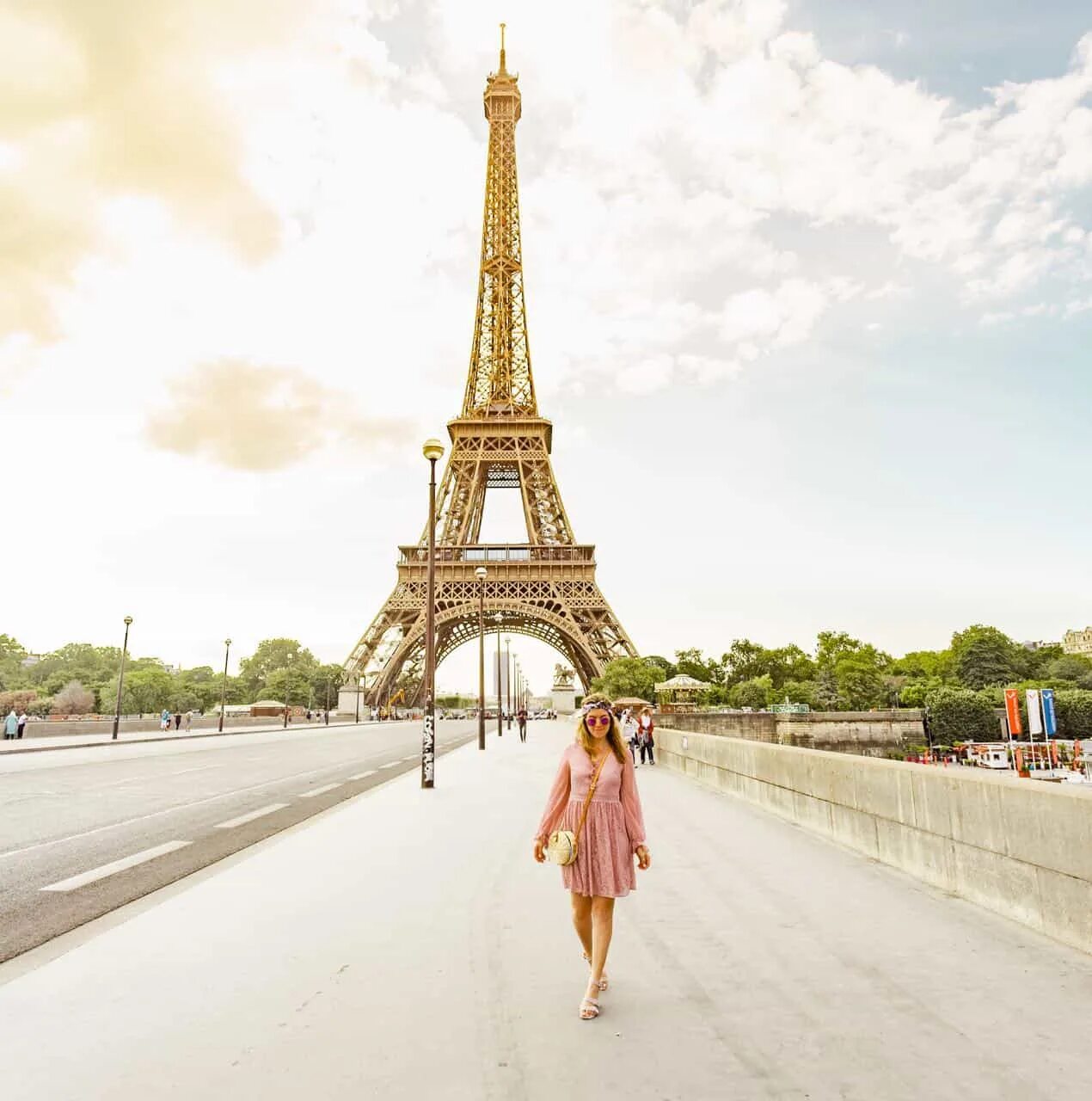Эйфелева башня в Париже. Эйфелева башня 2022. Эльфелева башня Токио. Я на фоне эльфовой башни в.Париже.