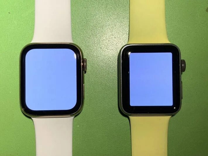 Часы apple сравнение. Эпл вотч 4. Экран Эппл вотч 4. Apple watch 3 vs 4. Series 3 Apple watch vs 4.