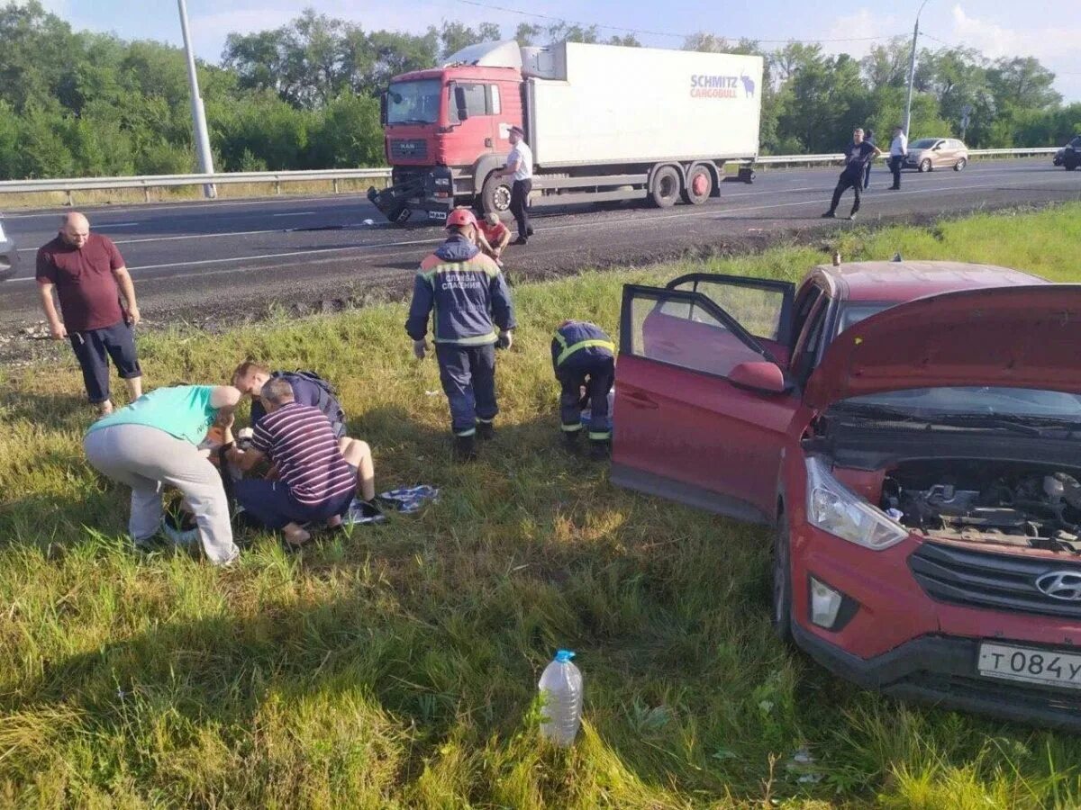 Авария на трассе саратов сегодня. ДТП на Вольском тракте. ДТП Саратовская область. Авария в Саратовской области вчера. ДТП Саратовская область вчера.