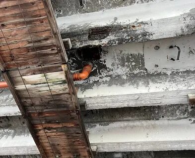 Наш дом не отремонтирован стекла потускнели