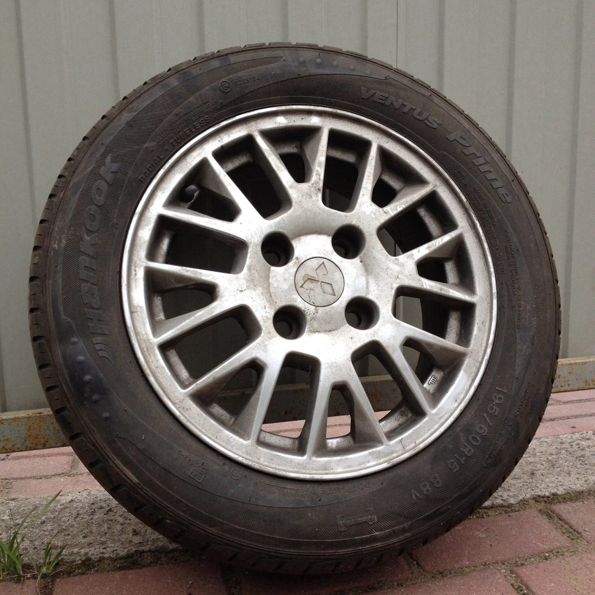 Диски Mitsubishi r15 4x114.3. Диски r15 Mitsubishi Carisma. Диски Ниссан r15 4x114.3. Диски Mitsubishi 4х114.3. R15 4x 114.3 купить