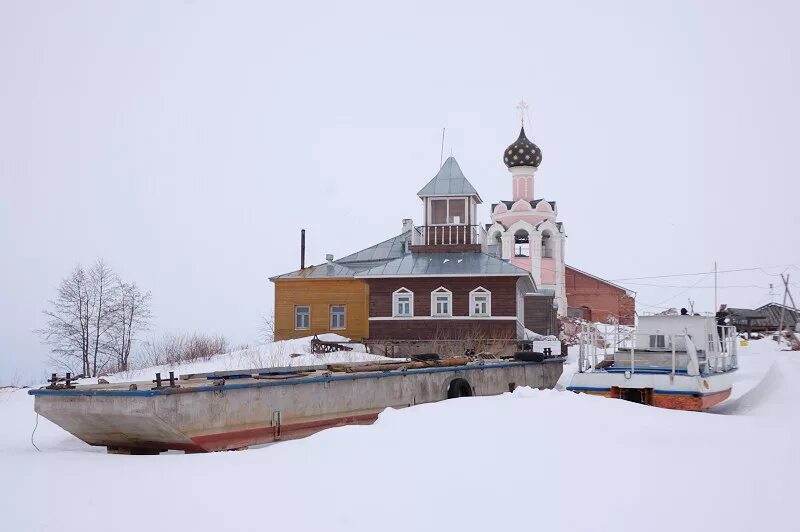 Погода кубенское озеро. Спасо Каменский монастырь на Кубенском озере. Спасо-каменный монастырь Вологда. Спасо Каменский монастырь Вологда. Церковь Николая Чудотворца в Устье Кубенском.