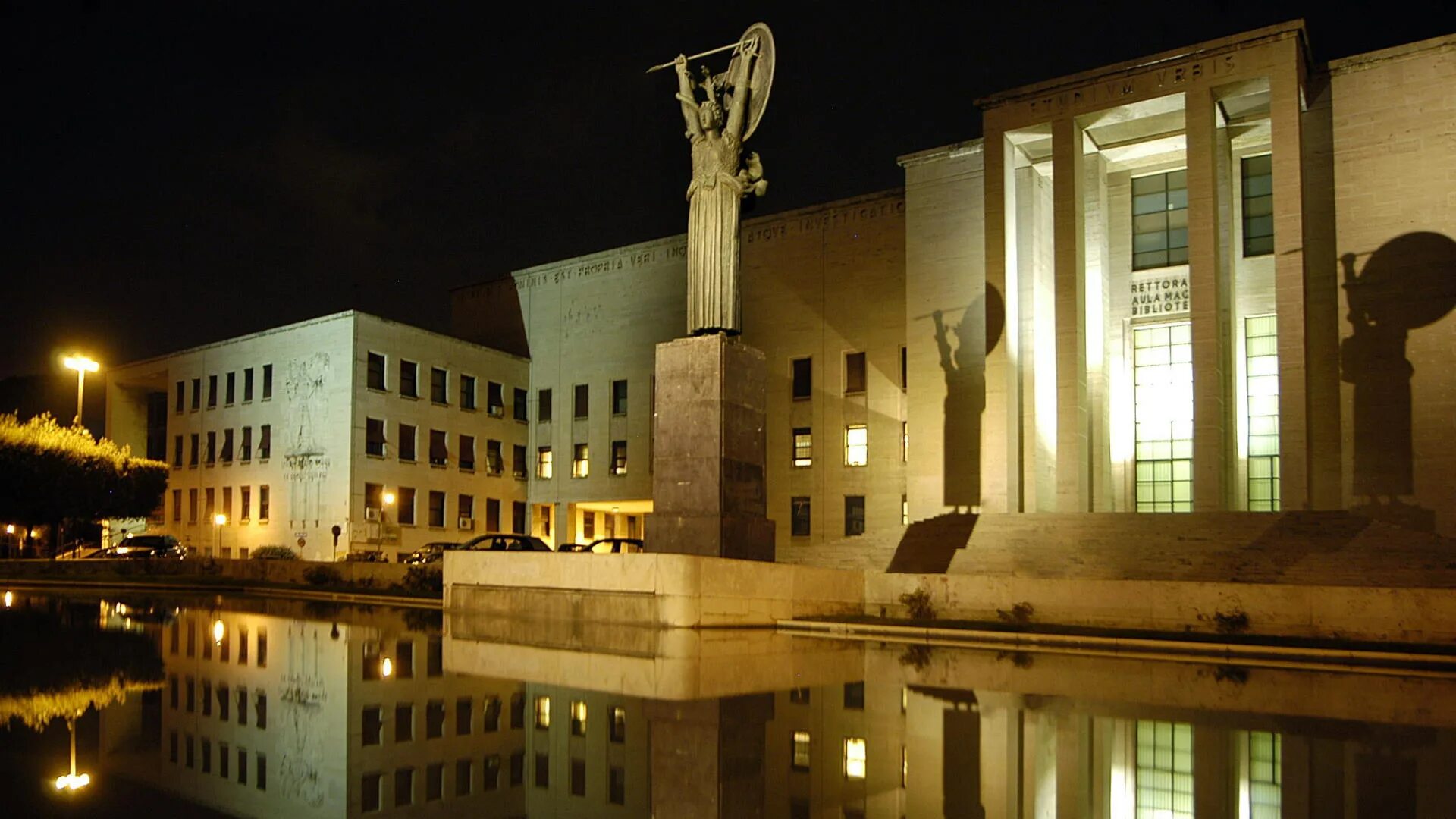 Римский университет ла сапиенца. Римский университет ла сапиенца. Университет рима «ла сапиенца» (рим). Ла сапиенца университет. Римский университет ла сапиенца здание.