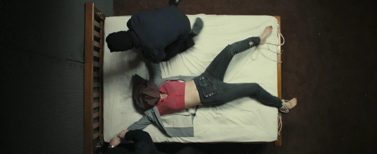 Исчезновение элис крид фильм 2009 похищение. Gemma arterton исчезновение элис крид. Исчезновение элис крид содержание. Исчезновение элис крид фильм 2009. Джемма артертон исчезновение элис крид.