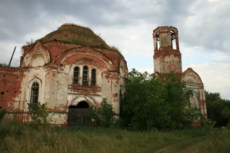 Храм в пивкино щучанского района курганской области. Николаевка щучанский район церковь. Церковь село николаевка курганская область. Церковь щучанский район. Красноярское курганская область церковь.