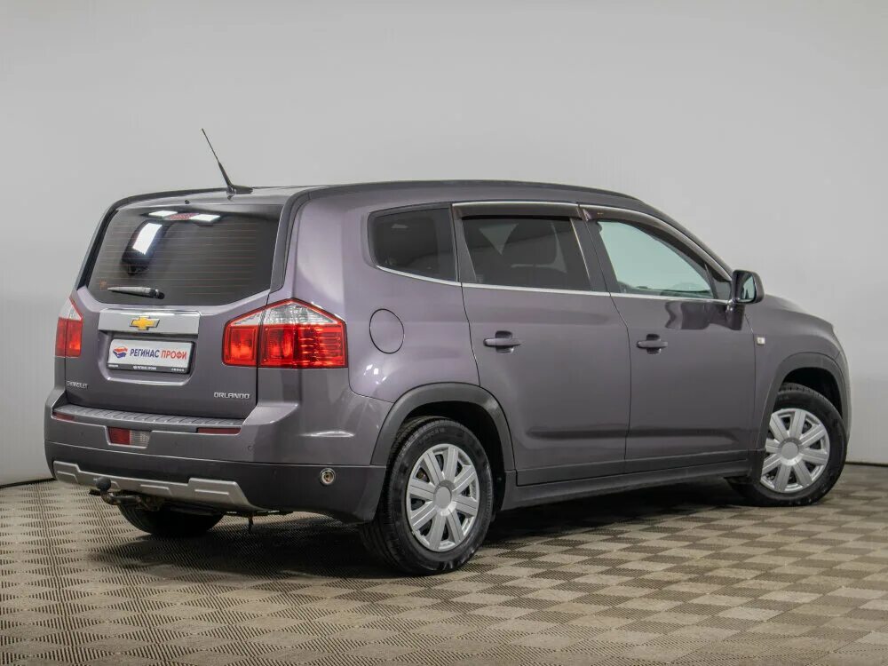 Купить б/у Chevrolet Orlando I 1.8 AT (141 л.с.) бензин автомат в Санкт-Петербур