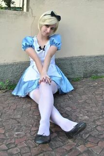 Мальчик переодевание в женском