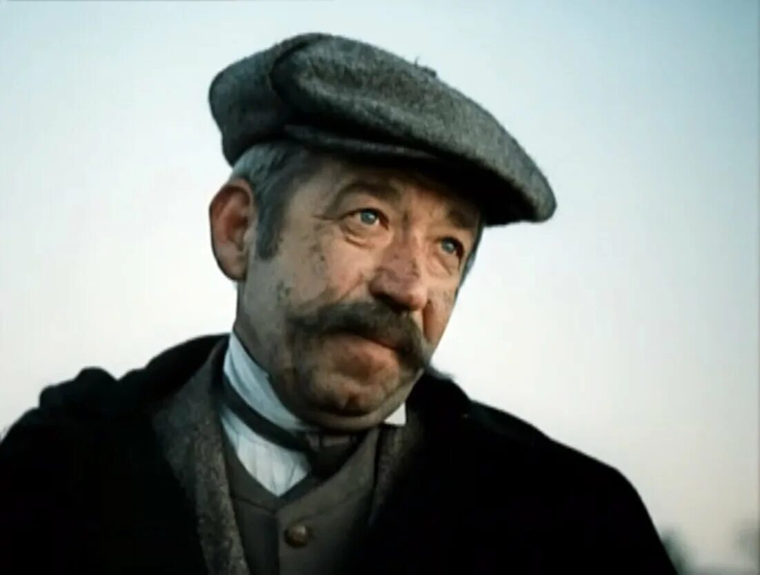 Полицейский из шерлока холмса. Инспектор лестрейд борислав брондуков. Инспектор полиции в шерлоке холмсе. Инспектор лестрейд шерлок холмс 2009. Эдди марсан шерлок холмс.