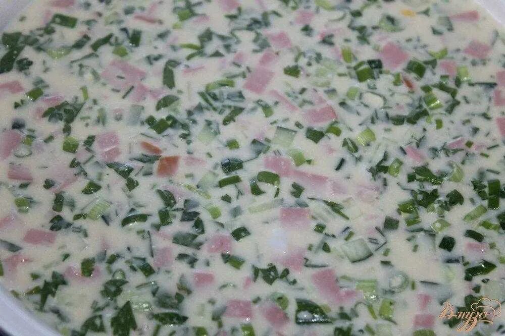 Рецепт окрошки классической с колбасой на сметане. Окрошка на майонезе. ингредиенты на окрошку классическую с колбасой на майонезе. рецепт окрошки на майонезе. окрошка рецепт классическая с колбасой на майонезе.