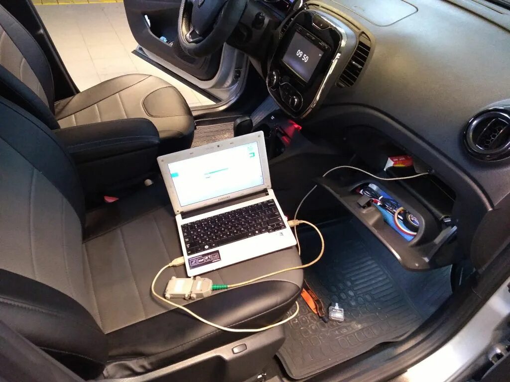 Гнездо obd 2 рено captur. Гнездо obd 2 рено captur. Obd разъем renault captur. Каптур диагностический разъем. Каптур диагностический разъем.