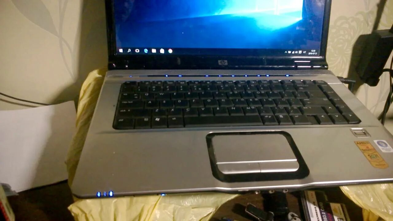 Апгрейд pavilion dv6. Hp pavilion dv6000. ноутбук hp pavilion dv6 6000. ноутбук hp pavilion dv6000 закрытый. hp dv6000 индикаторы.