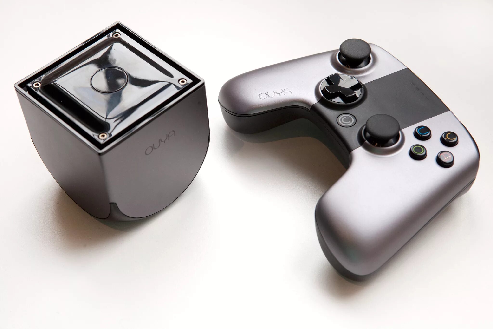 Самый дорогой компьютер в мире. Игровой компьютер. Самая дорогая playstation. Самый дорогой xbox. Самый дорогой гем.