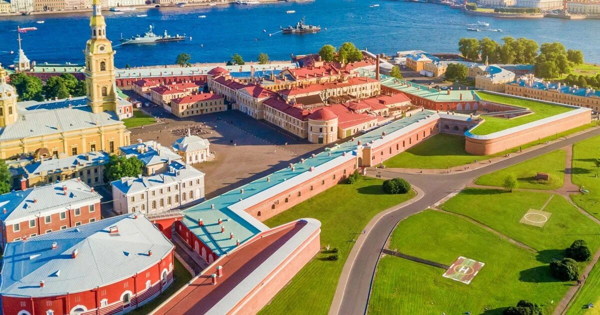 Дворцово-парковый ансамбль петергоф большой дворец. Что открыто для посещения в санкт петербурге. Санкт-петербург / st. Северная столица санкт-петербург. Санкт-петербург достопримечательство.