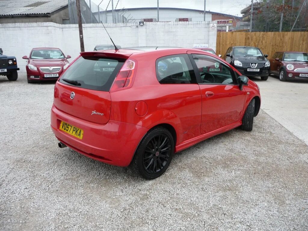 Grande punto 1. Fiat grande punto 2008. Фиат пунто 2007. Fiat grande punto 3. Grande punto 1.